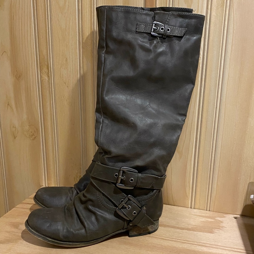 Carlos by Carlos Santana Women’s knee high riding boot